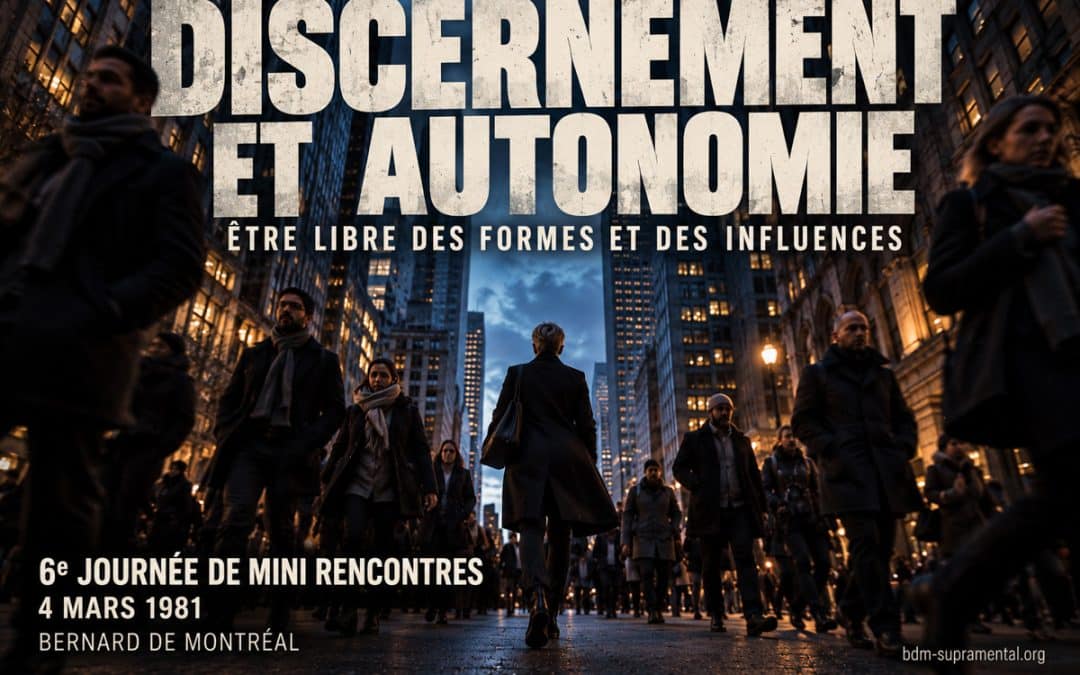 Une femme marche à contre-courant d'une foule dans une grande ville à la tombée du jour, illustrant le discernement et l'autonomie face aux influences.